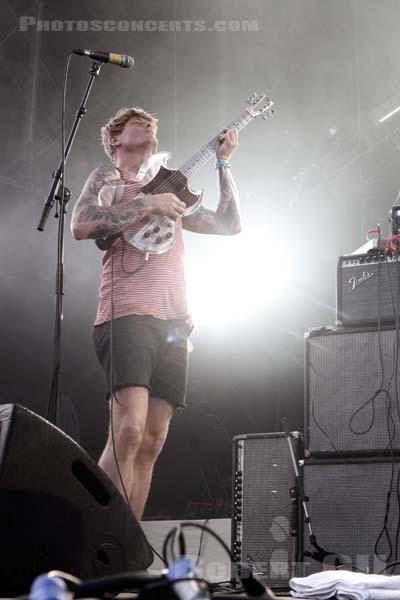 THEE OH SEES - 2014-08-23 - SAINT CLOUD - Domaine National - Scene de la Cascade - 